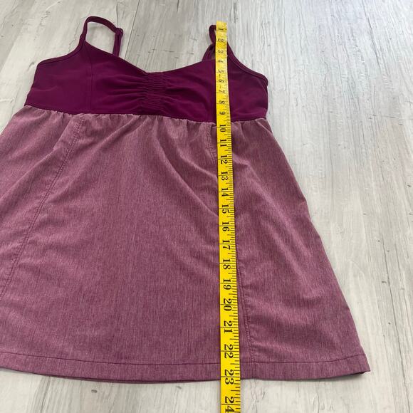 Athleta Bestie Work Out Gym Stretch Built In Bra Stretch Athleisure Tank Top - Picture 8 of 8